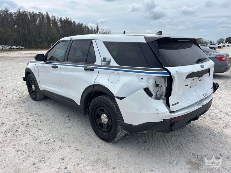 2022-ford-explorer-image-4