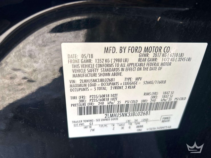 2018-lincoln-mkt-image-5