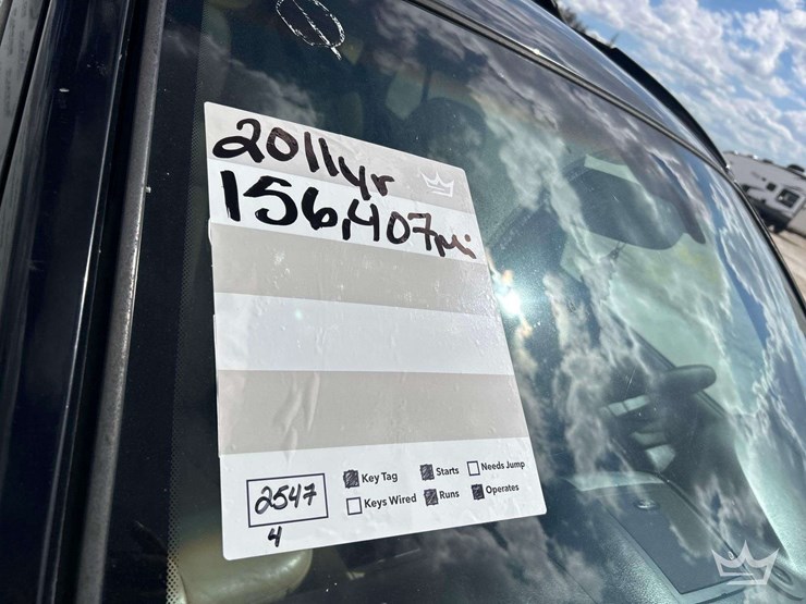 2011-hyundai-santa-fe-image-23