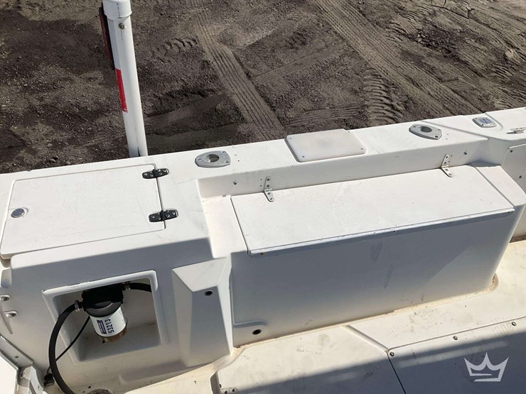 1985-23ft-mako-center-console-boat-with-2011-28ft-hmde-trailer-image-22