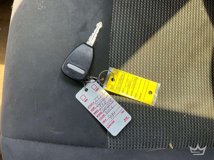 2016-jeep-compass-image-38