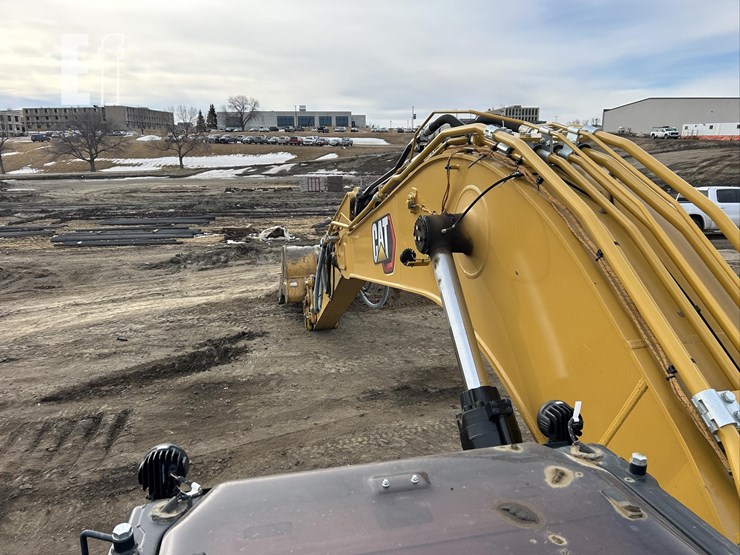 2023-caterpillar-336-image-100