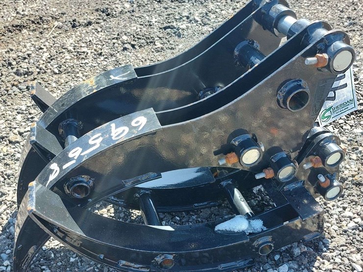 mini-excavator-grapple-claw-attachment-image-2