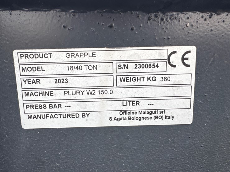 komatsu-pc138-image-11