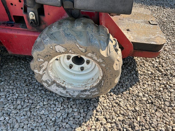 toro-dingo-220-image-15