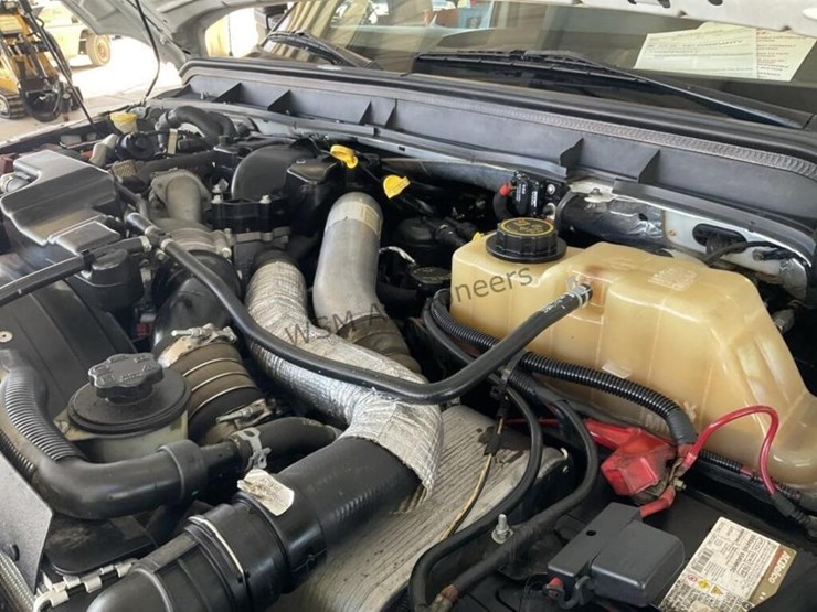 2016-ford-f550-image-11