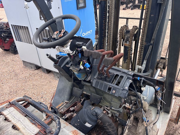 #2580-•-nissan-forklift-|-for-parts/repairs-image-5