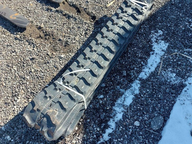 mini-excavator-track-set-image-3