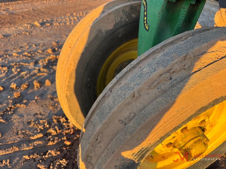 john-deere-70-image-7