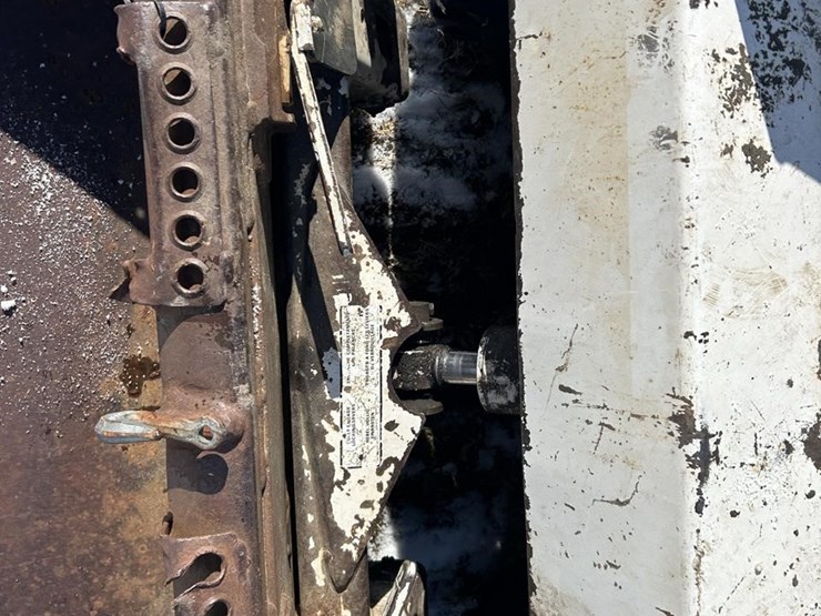 bobcat-642b-image-23