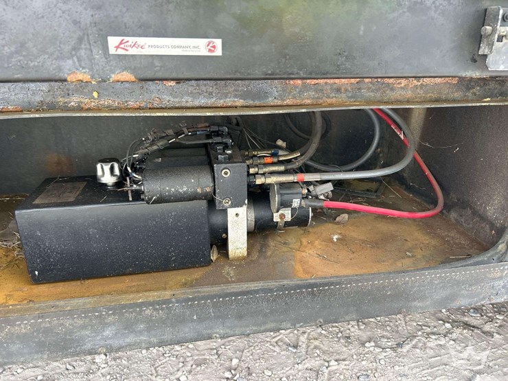 2001-freightliner-allegro-bus-class-a-motorhome-image-43