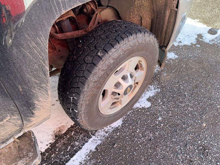 2018-chevrolet-silverado-2500-image-9