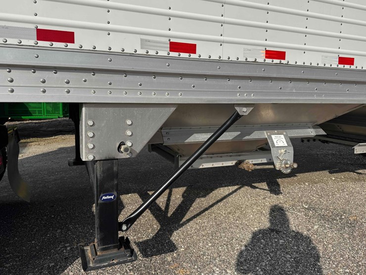 2023-stoughton-hopper-image-4