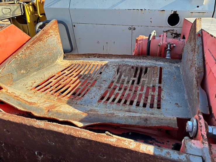 2004-sandvik-qj240-image-27