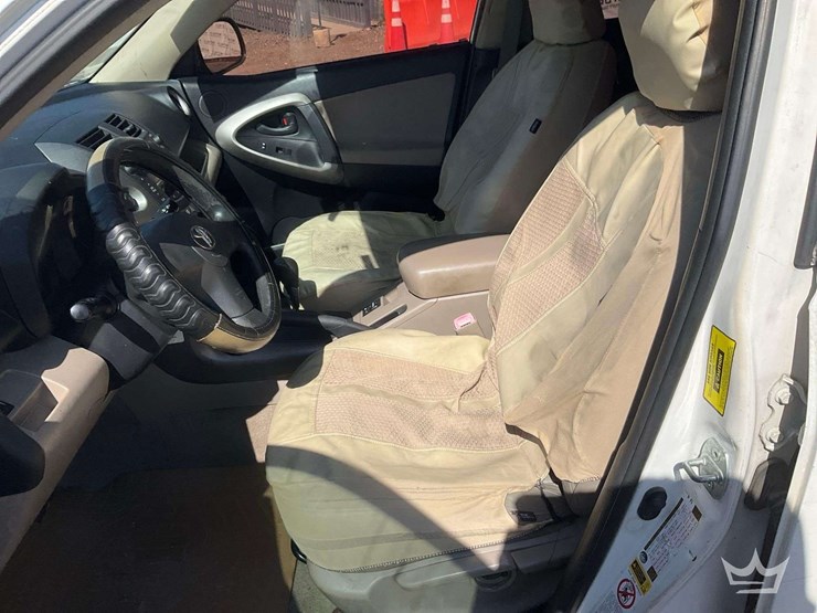 2008-toyota-rav4-image-13