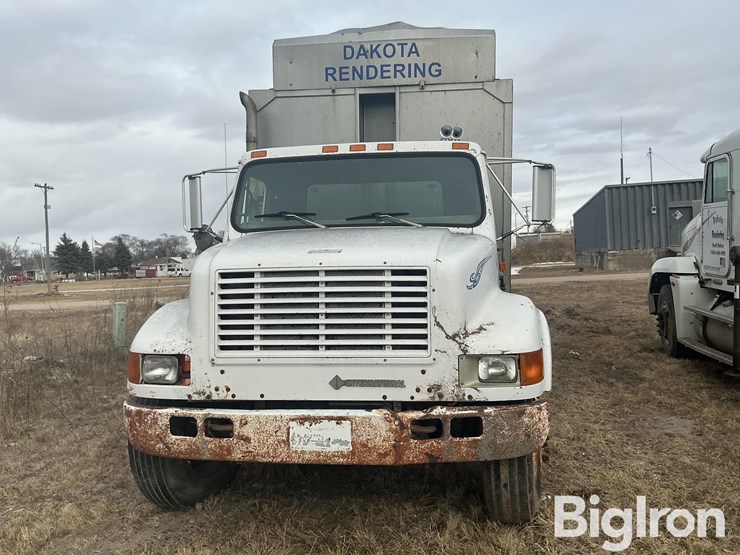 1993-international-4900-image-2