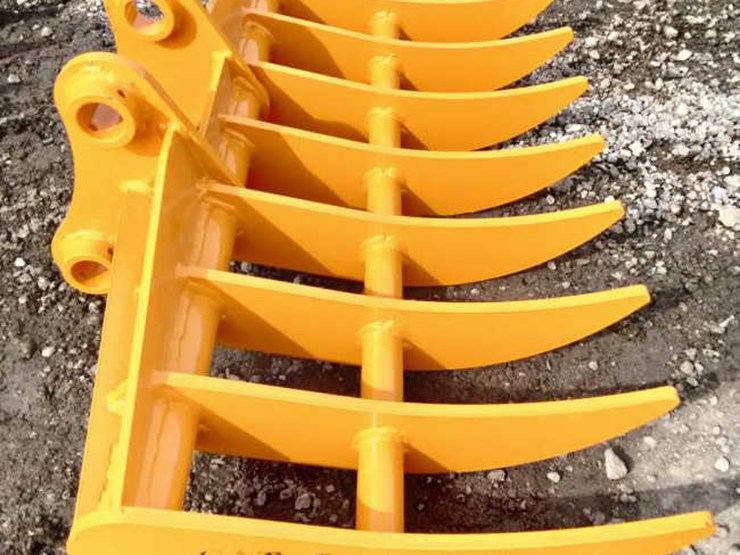 caterpillar-303-image-2