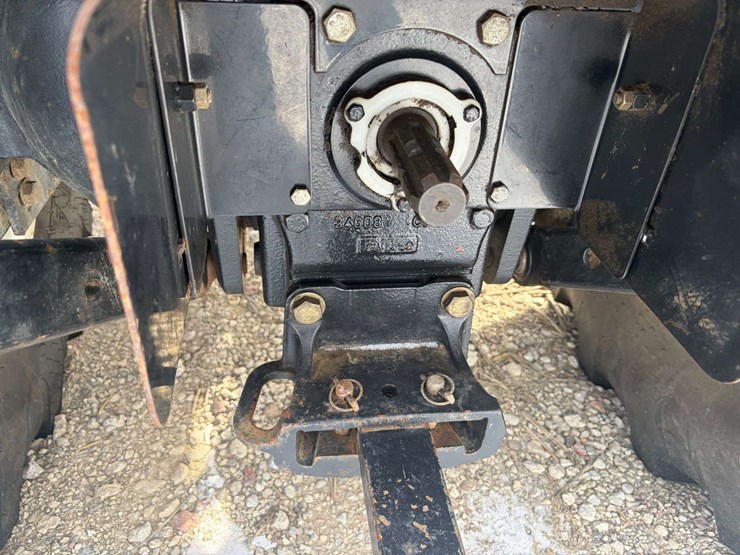 2013-new-holland-boomer-3050-image-9