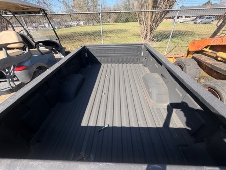 2024-chevrolet-3500-image-8