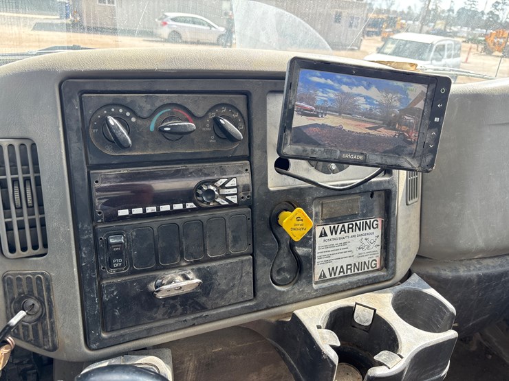 2015-international-durastar-4300-image-28