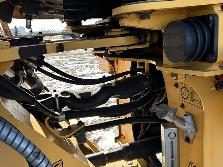 2012-volvo-l70g-image-21