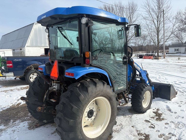 2013-new-holland-boomer-3050-image-4