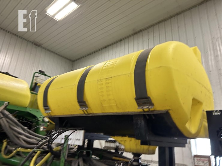 2010-john-deere-1770nt-image-21