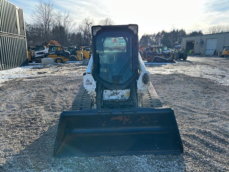 2022-bobcat-t595-image-8