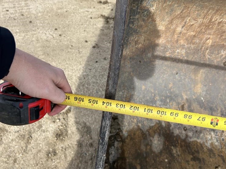 2019-case-721g-image-29