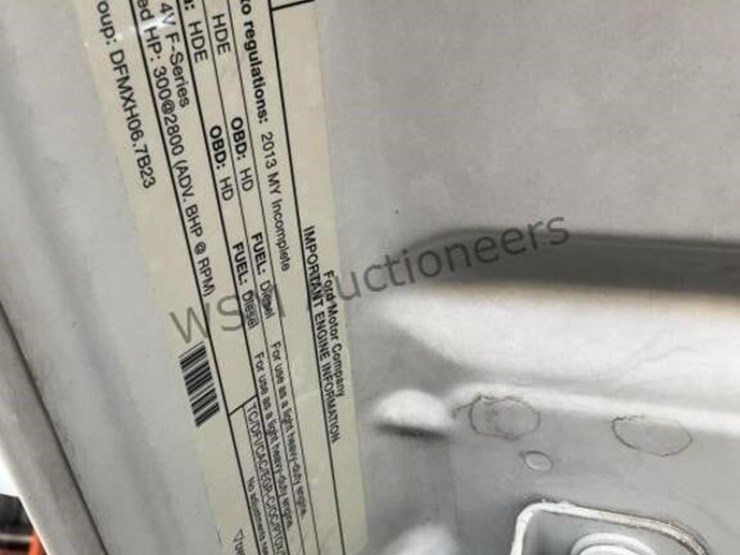 2013-ford-f550-image-15