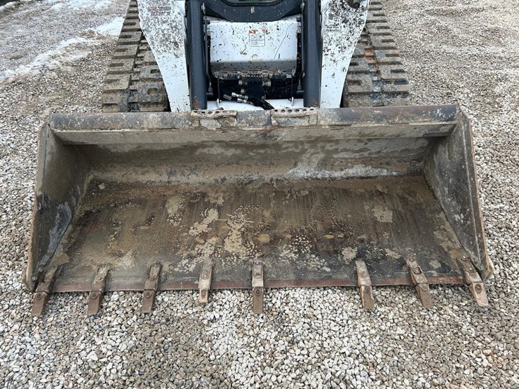 2022-bobcat-t870-image-9
