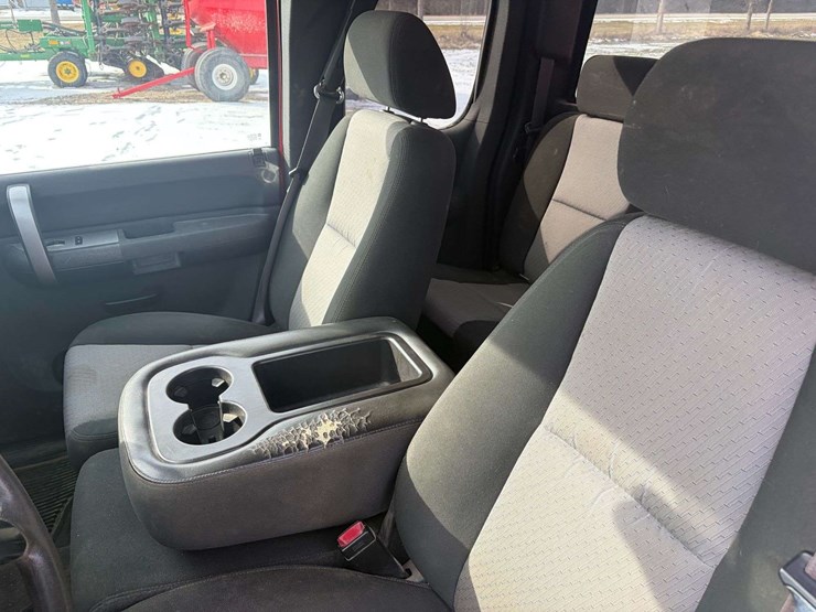 2009-chevrolet-silverado-image-12