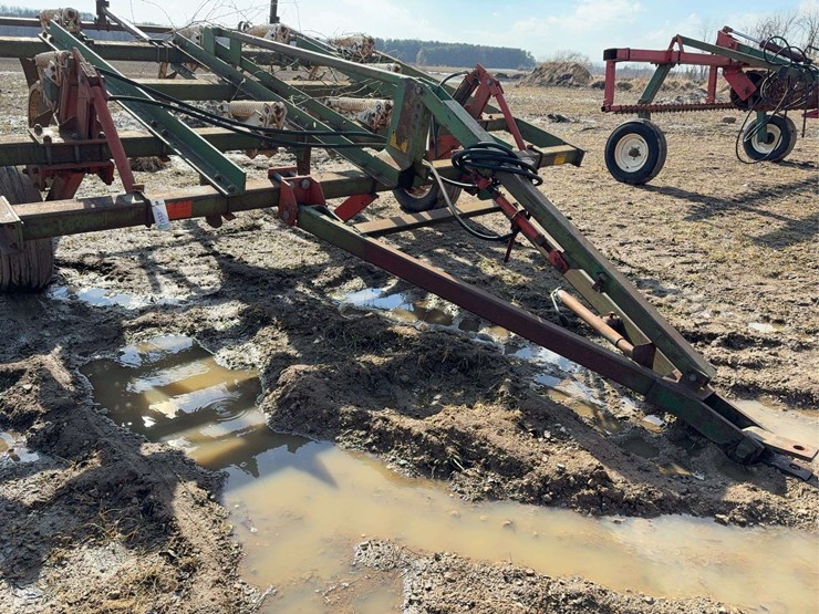 glencoe-chisel-plow-9-shank-image-2