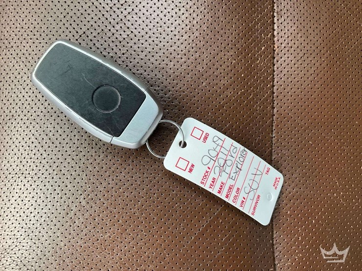 2011-ford-explorer-image-33