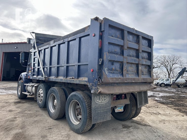 2007-freightliner-columbia-120-image-7