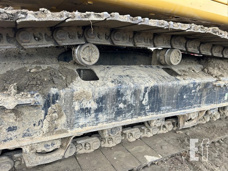 2023-caterpillar-336-image-9