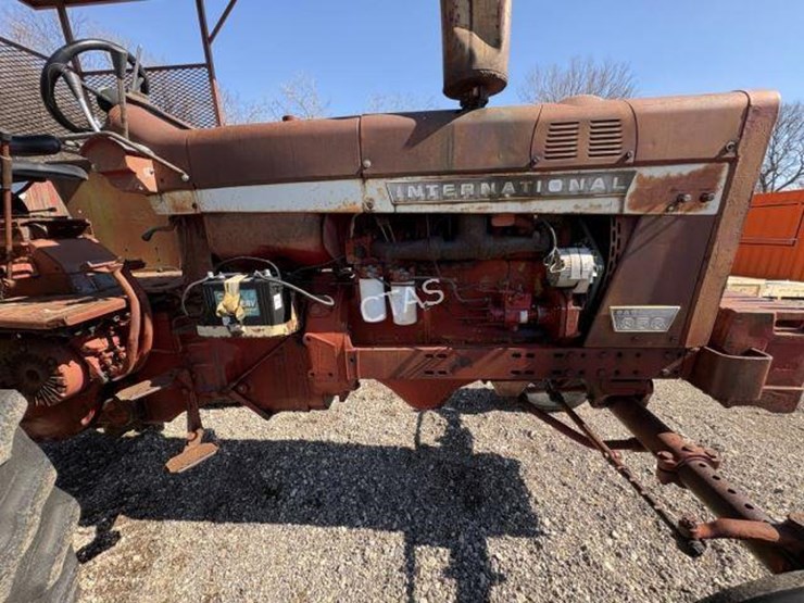 international-856d-image-6