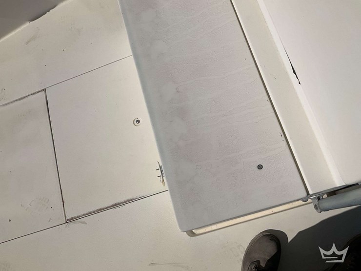 1985-23ft-mako-center-console-boat-with-2011-28ft-hmde-trailer-image-14