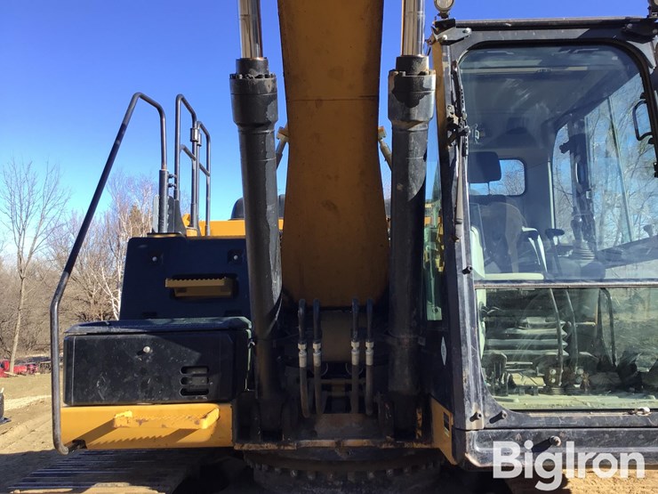 2014-caterpillar-320el-image-11