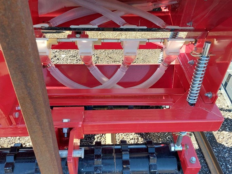 agt-skid-steer-and-tractor-no-till-seed-drill-seeder-planter-image-12