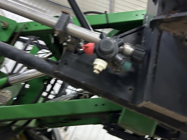 2013-john-deere-4940-image-18