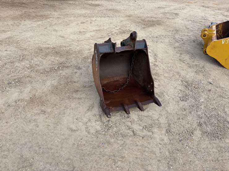 caterpillar-305.5-image-3