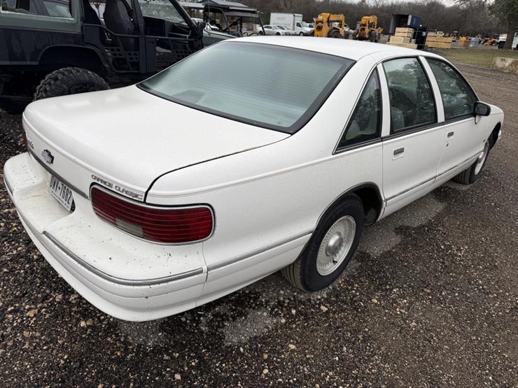 #49-•-1993-chevrolet-caprice-classic-image-7
