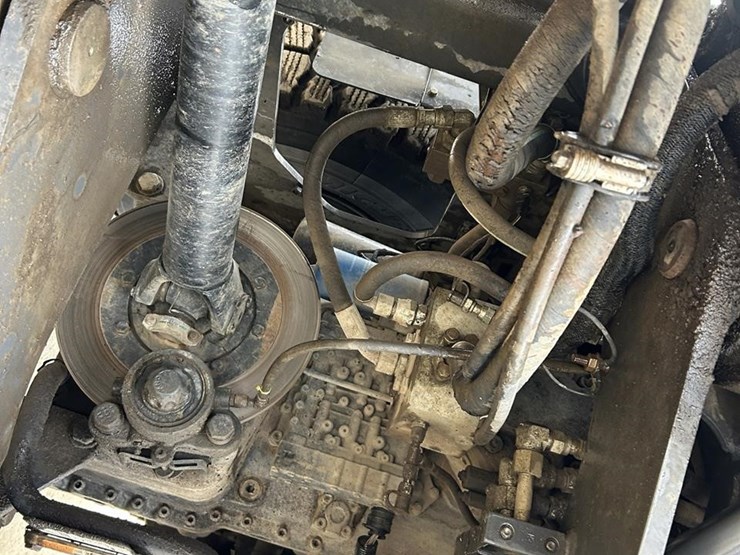 2019-case-721g-image-67