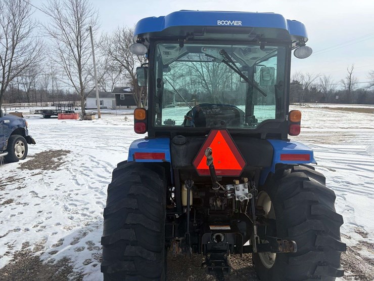 2013-new-holland-boomer-3050-image-5