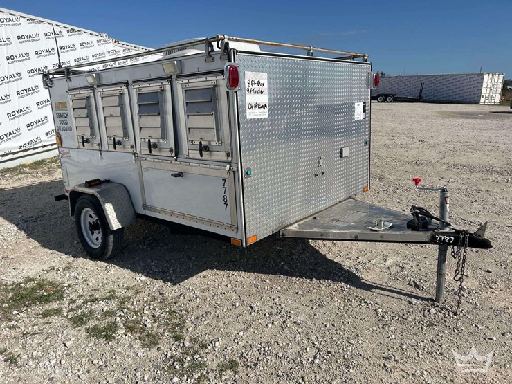 shamrock-8ft.-s/a-enlcosed-k-9-transport-trailer-image-2