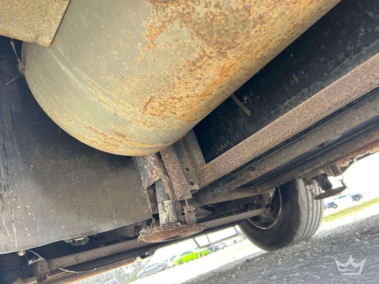 2001-freightliner-allegro-bus-class-a-motorhome-image-50