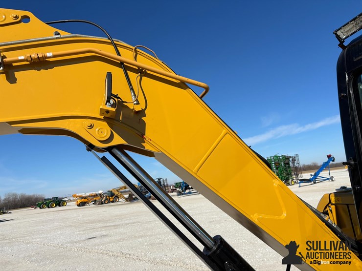 2018-caterpillar-305.5e2-image-12