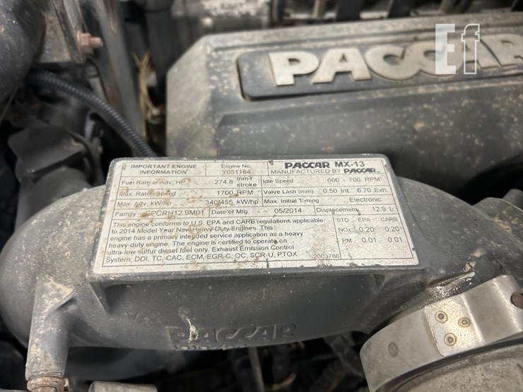 2015-peterbilt-579-image-19