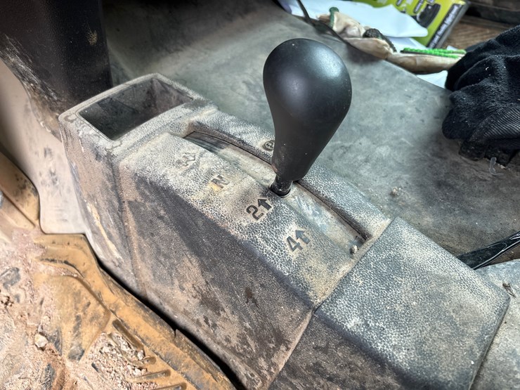 2017-chevrolet-2500hd-image-7